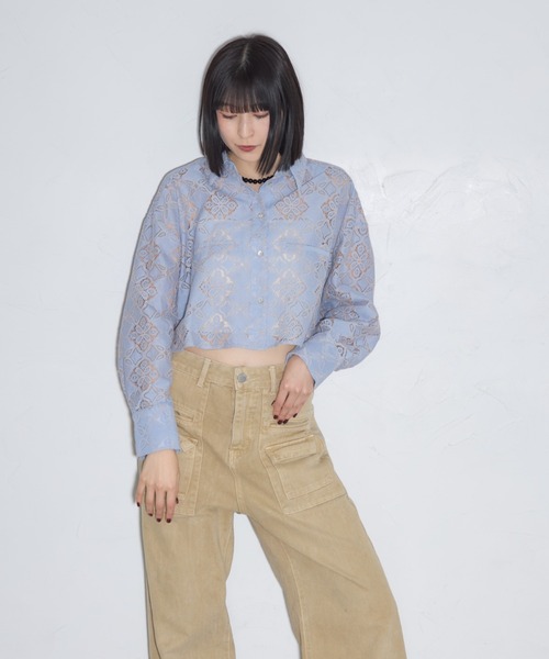 leimn(レイムン)の「クロップドレース刺繍シャツ(シャツ/ブラウス・レディース・ブルー/グレー/オフホワイト・M)」の15枚目の写真