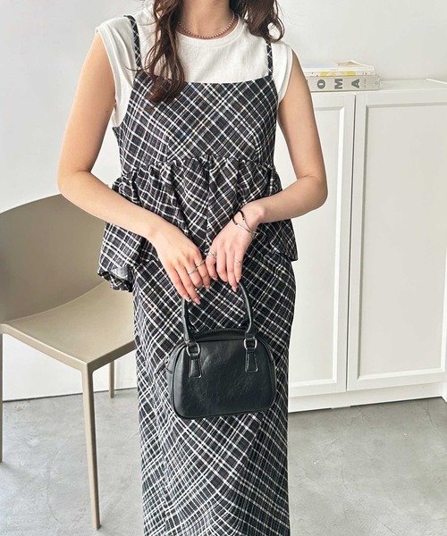 GeeRA(ジーラ)の「【接触冷感・UV対策/S-LL展開】楽ちん!細見えペプラムキャミワンピース(ワンピース・レディース・ブラック/グレー系その他/ベージュ/ブラック系その他/チャコール/ホワイト系その他/ブラック系その他2・LARGE/X-LARGE/MEDIUM/SMALL)」の13枚目の写真