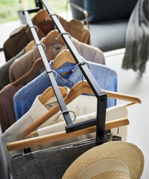 BIRTHDAY BAR（バースデイバー）の「tower 収納力アップハンガーラック 2段（収納グッズ・レディース・ホワイト/ブラック・フリー）」の19枚目の写真