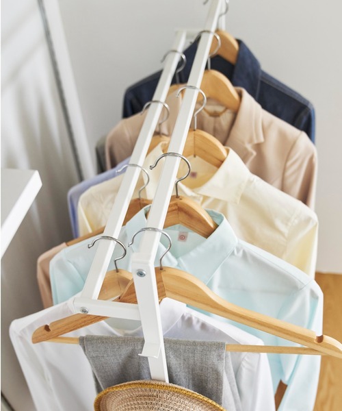 BIRTHDAY BAR（バースデイバー）の「tower 収納力アップハンガーラック 2段（収納グッズ・レディース・ホワイト/ブラック・フリー）」の4枚目の写真