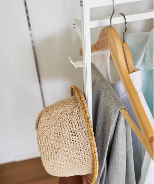 BIRTHDAY BAR（バースデイバー）の「tower 収納力アップハンガーラック 2段（収納グッズ・レディース・ホワイト/ブラック・フリー）」の5枚目の写真