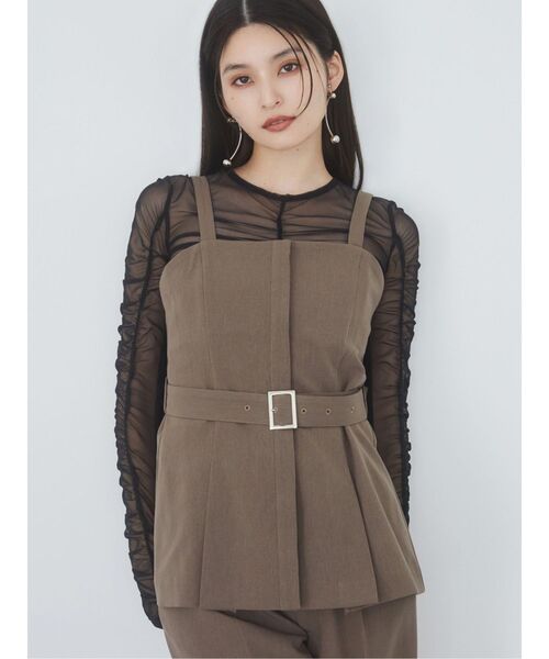 MURUA（ムルーア）の「【セットアップ対応】フライフロントペプラムビスチェ（ベスト・レディース・モカ/ライトグレー/ピンク/グレー/ブラック・FREE）」の4枚目の写真