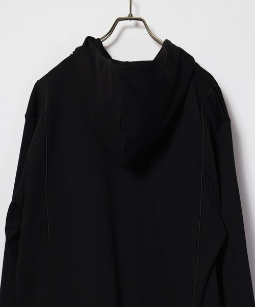 MMMM（エムエムエムエム）の「MMMM/レジエントポンチ ＺＩＰアップパーカー（パーカー・メンズ・ブラック/ホワイト・LARGE/MEDIUM）」の13枚目の写真