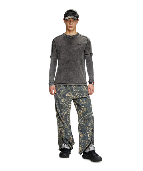 DIESEL(ディーゼル)の「メンズ Tシャツ T-ADJIND(Tシャツ/カットソー・メンズ・インディゴブルー/ブラック・XXX-LARGE/SMALL/X-SMALL/X-LARGE/XX-LARGE/MEDIUM/LARGE)」の4枚目の写真