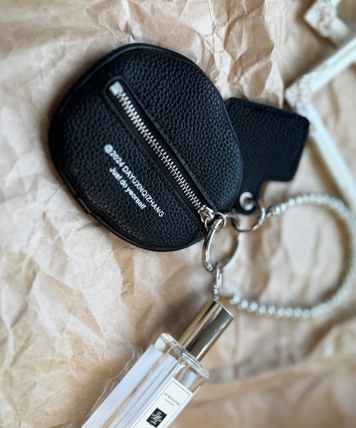 NOLITA LABORATORY（ノリータラボラトリー）の「【 NOLITA / ノリータ 】組み合わせ自由自在 ハート チャーム ブラック フェイクレザー バックル キーチェーン キーホルダー アクセサリー バッグチャーム シボ加工／フェイクレザー／バッグチャーム／ミニポーチ（チャーム・レディース・ブラック/パープル/ピンク・FREE）」の5枚目の写真