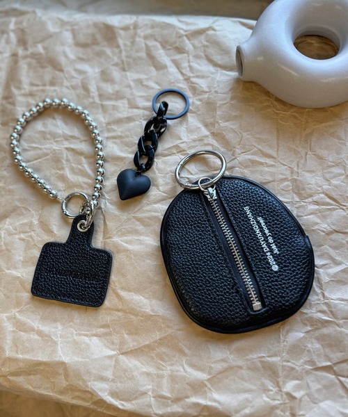 NOLITA LABORATORY（ノリータラボラトリー）の「【 NOLITA / ノリータ 】組み合わせ自由自在 ハート チャーム ブラック フェイクレザー バックル キーチェーン キーホルダー アクセサリー バッグチャーム シボ加工／フェイクレザー／バッグチャーム／ミニポーチ（チャーム・レディース・ブラック/パープル/ピンク・FREE）」の15枚目の写真