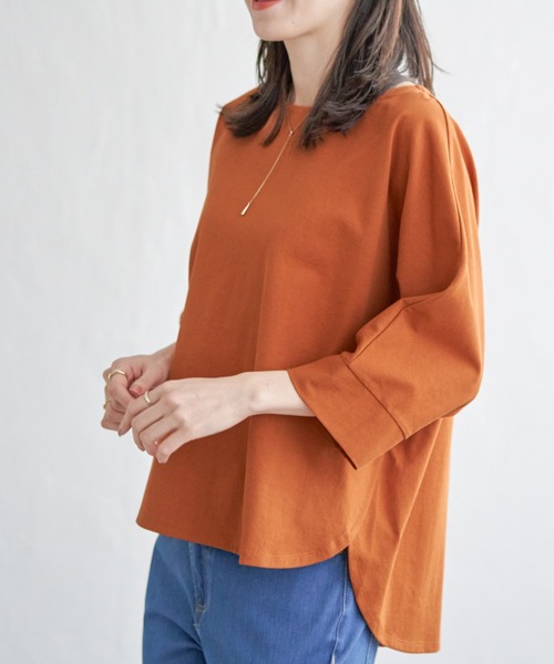 ikka（イッカ）の「【雑誌InRed5月号掲載】梨地ジョーゼットドルマンプルオーバー【親子コーデ】（Tシャツ/カットソー・レディース・オフホワイト/ブラック/ライトグレー/ブルー/オレンジ/オリーブ・L/M/S）」の6枚目の写真