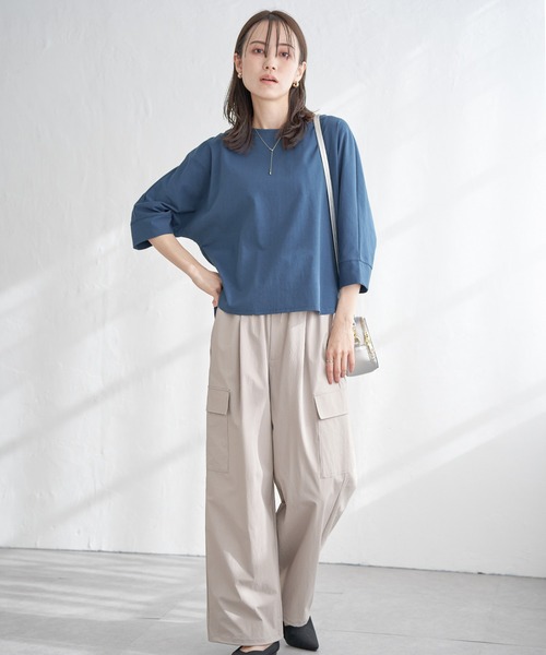 ikka（イッカ）の「【雑誌InRed5月号掲載】梨地ジョーゼットドルマンプルオーバー【親子コーデ】（Tシャツ/カットソー・レディース・オフホワイト/ブラック/ライトグレー/ブルー/オレンジ/オリーブ・L/M/S）」の14枚目の写真