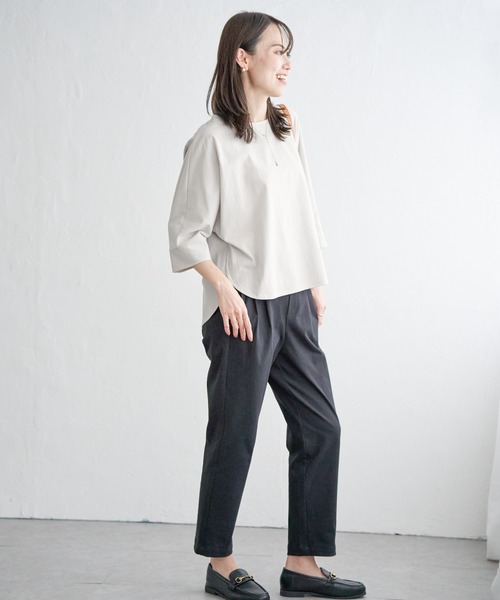 ikka（イッカ）の「【雑誌InRed5月号掲載】梨地ジョーゼットドルマンプルオーバー【親子コーデ】（Tシャツ/カットソー・レディース・オフホワイト/ブラック/ライトグレー/ブルー/オレンジ/オリーブ・L/M/S）」の8枚目の写真