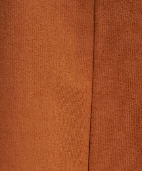 ikka（イッカ）の「【雑誌InRed5月号掲載】梨地ジョーゼットドルマンプルオーバー【親子コーデ】（Tシャツ/カットソー・レディース・オフホワイト/ブラック/ライトグレー/ブルー/オレンジ/オリーブ・L/M/S）」の21枚目の写真