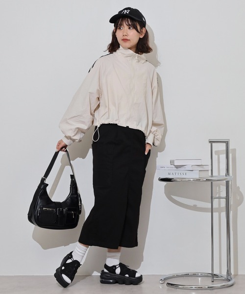 atONE(アットワン)の「ストレッチタイトスカート(スカート・レディース・ブラック/カーキ/ベージュ・M/L/LL/3L/4L)」の7枚目の写真