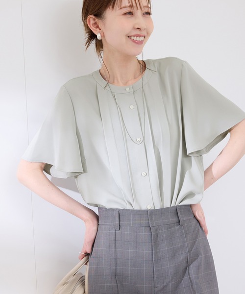 多機能ランダムタックハーフスリーブブラウス / 通勤にも（シャツ