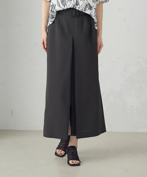 COMME CA ISM（コムサイズム）の「【セットアップ対応】ベルテッドタックスカート（スカート・レディース・チャコール/ベージュ・MEDIUM/LARGE）」の2枚目の写真