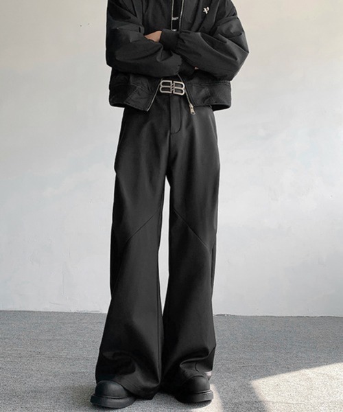 CERCA（チェルカ）の「【NOWLE】ルーズシルエット ハイウエスト フレアパンツ（スラックス・メンズ・アッシュブラウン・MEDIUM/LARGE/SMALL/X-LARGE）」の4枚目の写真