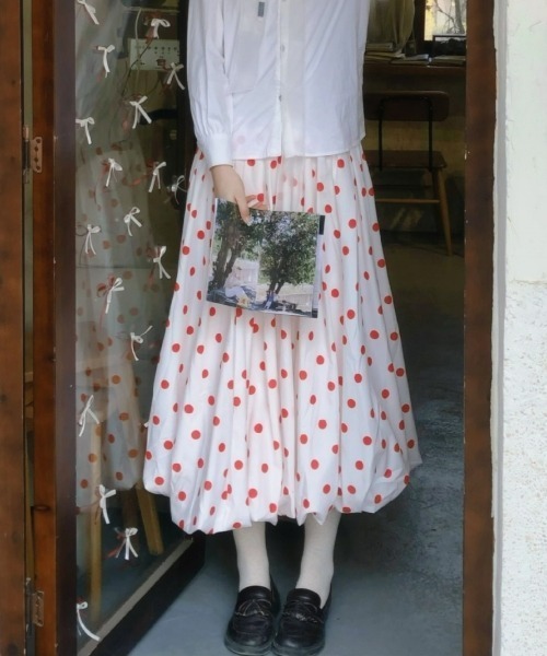 gossip!ロサンゼルス(ゴシップロサンゼルス)の「ヴィンテージ風 レッドドット柄ロングスカート(スカート・レディース・レッド・FREE)」の8枚目の写真
