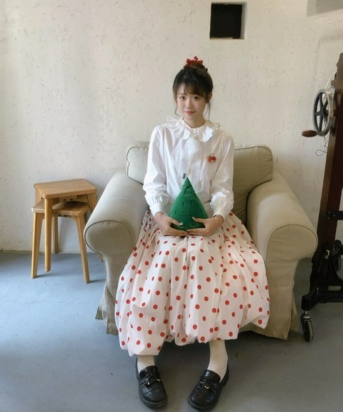 gossip!ロサンゼルス(ゴシップロサンゼルス)の「ヴィンテージ風 レッドドット柄ロングスカート(スカート・レディース・レッド・FREE)」の10枚目の写真