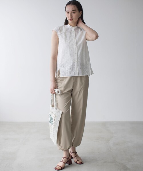 組曲（クミキョク）の「エンブロイダリーレースノースリーブ ブラウス（シャツ/ブラウス・レディース・ブラック系/スモーキーグリーン系/アイボリー系/グレー系9・3/2）」の10枚目の写真