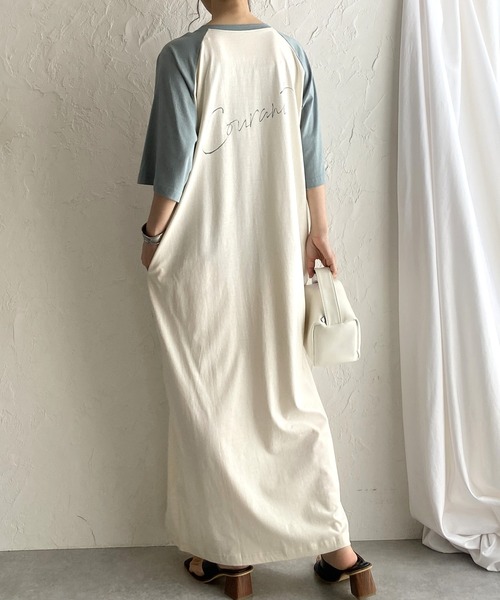 She's Closet（シーズクローゼット）の「ロゴバックプリント半袖ロング丈ラグランTシャツワンピース（ワンピース・レディース・チャコールグレー/アイボリー・FREE）」の2枚目の写真