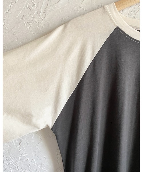 She's Closet（シーズクローゼット）の「ロゴバックプリント半袖ロング丈ラグランTシャツワンピース（ワンピース・レディース・チャコールグレー/アイボリー・FREE）」の6枚目の写真