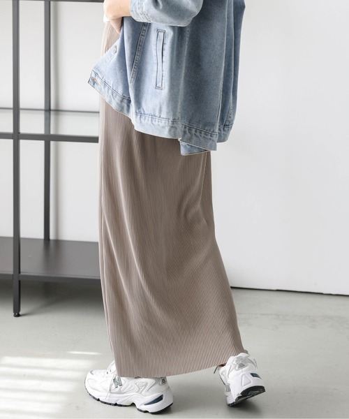 lesperance（レスぺランス）の「Iラインプリーツスカート（スカート・レディース・モカ/ベージュ/ブラック/ライトグレー/レオパード/ブラック×ホワイト/ブラック×ブルー・L/M）」の22枚目の写真