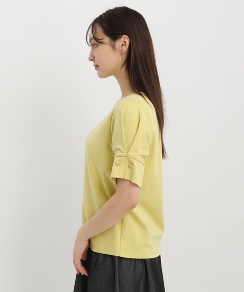 Andemiu(アンデミュウ)の「ソデボタンカットTシャツ451396(Tシャツ/カットソー・レディース・ブラック/チャコールグレー/ライム/オフホワイト/ブルー・FREE)」の20枚目の写真