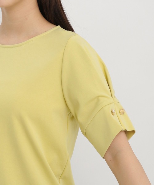 Andemiu(アンデミュウ)の「ソデボタンカットTシャツ451396(Tシャツ/カットソー・レディース・ブラック/チャコールグレー/ライム/オフホワイト/ブルー・FREE)」の17枚目の写真