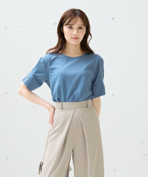 Andemiu(アンデミュウ)の「ソデボタンカットTシャツ451396(Tシャツ/カットソー・レディース・ブラック/チャコールグレー/ライム/オフホワイト/ブルー・FREE)」の9枚目の写真