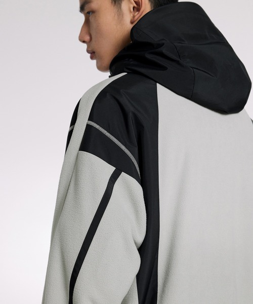 JNBY（ジェーエヌビーワイ）の「Contrast Active Fleece Jacket /フリースジャケット（その他アウター・メンズ・ライトグレー/グレー・44/46）」の10枚目の写真