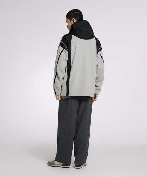 JNBY（ジェーエヌビーワイ）の「Contrast Active Fleece Jacket /フリースジャケット（その他アウター・メンズ・ライトグレー/グレー・44/46）」の7枚目の写真