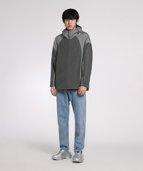 JNBY（ジェーエヌビーワイ）の「Contrast Active Fleece Jacket /フリースジャケット（その他アウター・メンズ・ライトグレー/グレー・44/46）」の15枚目の写真