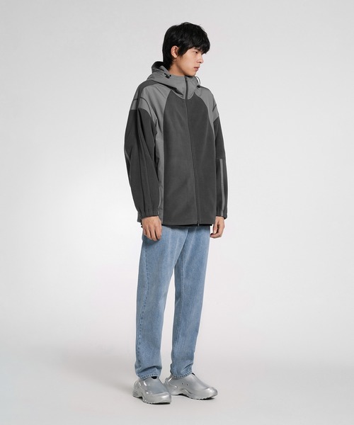 JNBY（ジェーエヌビーワイ）の「Contrast Active Fleece Jacket /フリースジャケット（その他アウター・メンズ・ライトグレー/グレー・44/46）」の16枚目の写真