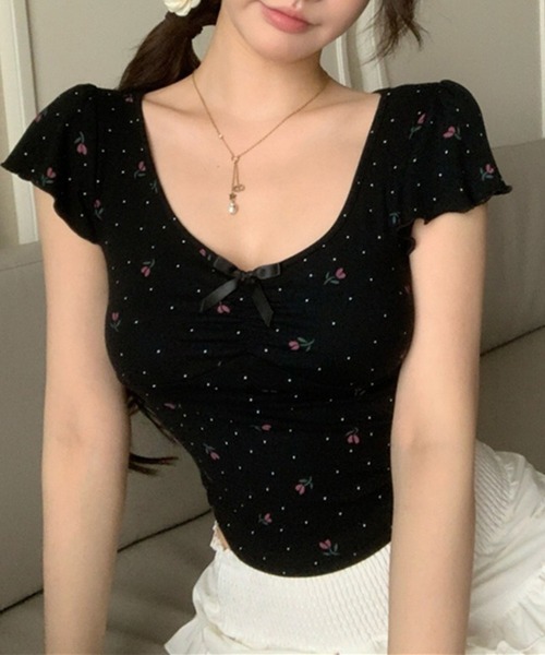 VIBGYOR（ヴィブジョー）の「小花モチーフ チビリボン コンパクト Tシャツ(CZ)（Tシャツ/カットソー・レディース・ブラック/ピンク/ブルー/アイボリー・FREE）」の3枚目の写真