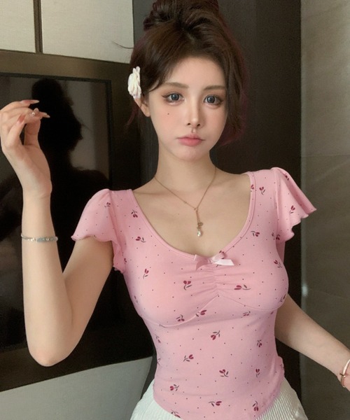 VIBGYOR（ヴィブジョー）の「小花モチーフ チビリボン コンパクト Tシャツ(CZ)（Tシャツ/カットソー・レディース・ブラック/ピンク/ブルー/アイボリー・FREE）」の6枚目の写真