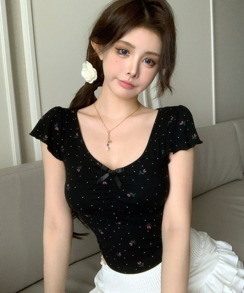 VIBGYOR（ヴィブジョー）の「小花モチーフ チビリボン コンパクト Tシャツ(CZ)（Tシャツ/カットソー・レディース・ブラック/ピンク/ブルー/アイボリー・FREE）」の11枚目の写真