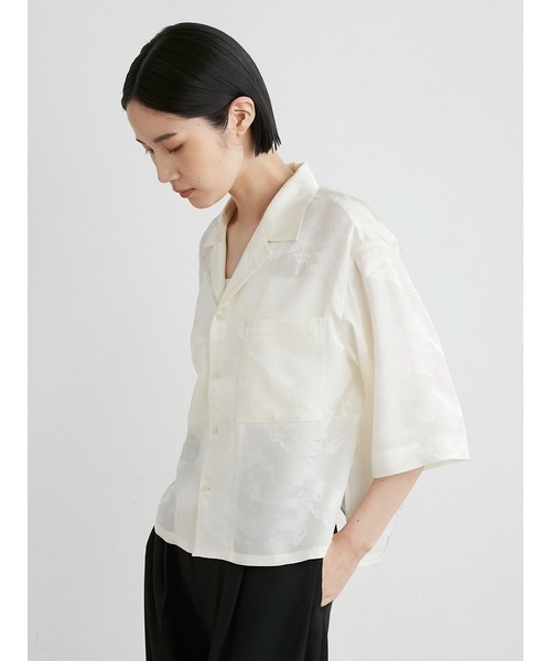 MIESROHE(ミースロエ)の「cloudyジャガードオープンカラーシャツ(シャツ/ブラウス・レディース・ブラウン/ホワイト・FREE)」の2枚目の写真