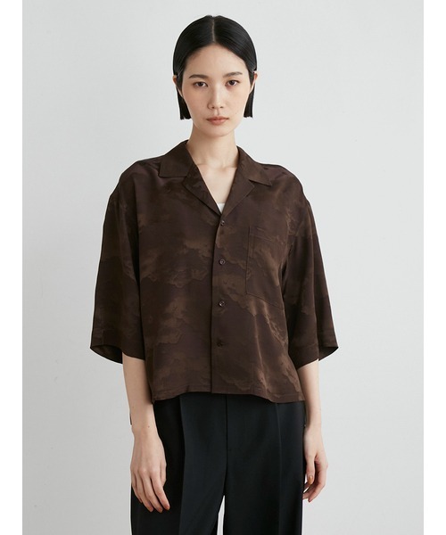 MIESROHE(ミースロエ)の「cloudyジャガードオープンカラーシャツ(シャツ/ブラウス・レディース・ブラウン/ホワイト・FREE)」の6枚目の写真