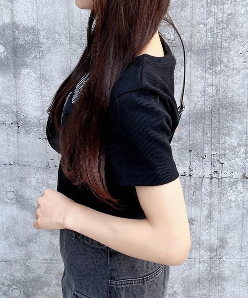 INGNI（イング）の「ラインストーンクロスリブTシャツ（Tシャツ/カットソー・レディース・ブラック/オフホワイト/グレー・M）」の6枚目の写真