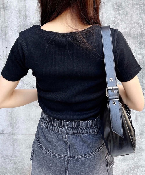 INGNI（イング）の「ラインストーンクロスリブTシャツ（Tシャツ/カットソー・レディース・ブラック/オフホワイト/グレー・M）」の7枚目の写真