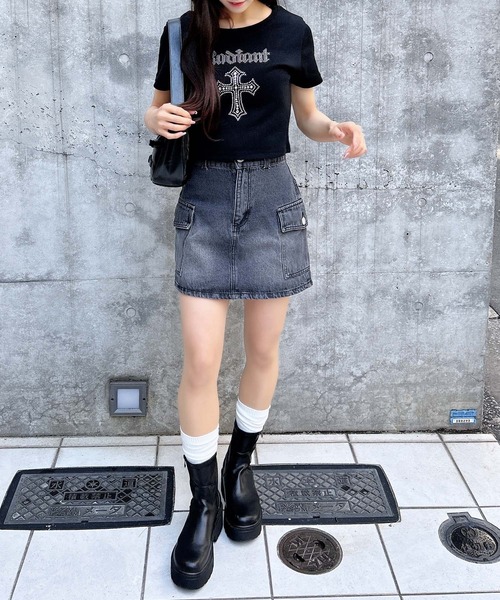 INGNI（イング）の「ラインストーンクロスリブTシャツ（Tシャツ/カットソー・レディース・ブラック/オフホワイト/グレー・M）」の9枚目の写真