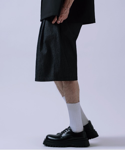 Crownor（クラウノアー）の「ツイル ワイドショーツ（その他パンツ・メンズ・ベージュ/ブラック・LARGE/MEDIUM）」の13枚目の写真