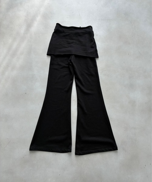 SHAGGIE(シャギー)の「【ViVi掲載】レイヤード風フレア裏毛スウェットパンツ(スウェットパンツ・レディース・グレー/ブラック・SMALL/MEDIUM)」の11枚目の写真