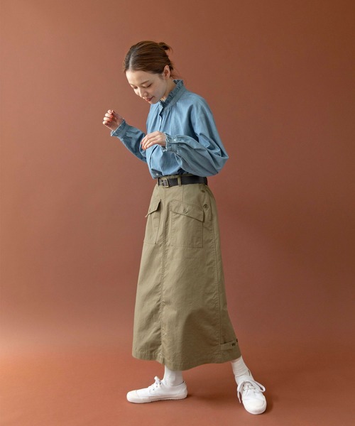 PAR ICI（パーリッシィ）の「ライトオンスデニム スタンドフリルブラウス（シャツ/ブラウス・レディース・サックスブルー/ネイビー・FREE）」の12枚目の写真