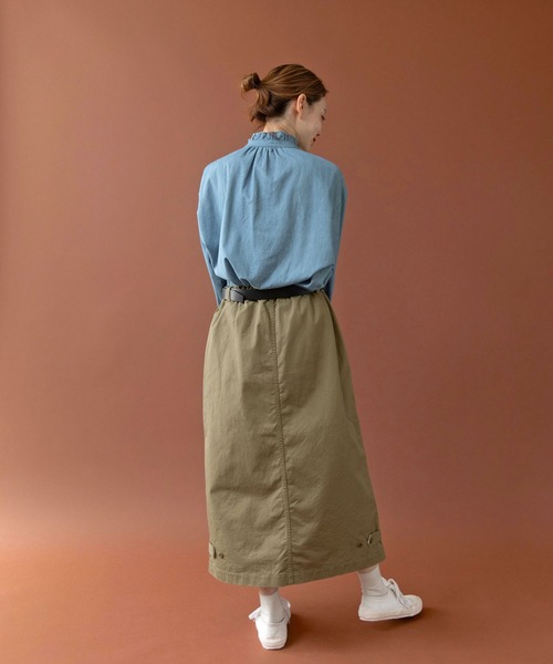 PAR ICI（パーリッシィ）の「ライトオンスデニム スタンドフリルブラウス（シャツ/ブラウス・レディース・サックスブルー/ネイビー・FREE）」の13枚目の写真