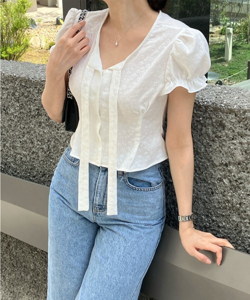 Lace Ladies(レースレディース)の「ボウタイ リボン パフスリーブ ショート ブラウス(シャツ/ブラウス・レディース・アイボリー/ブラック・FREE)」の9枚目の写真