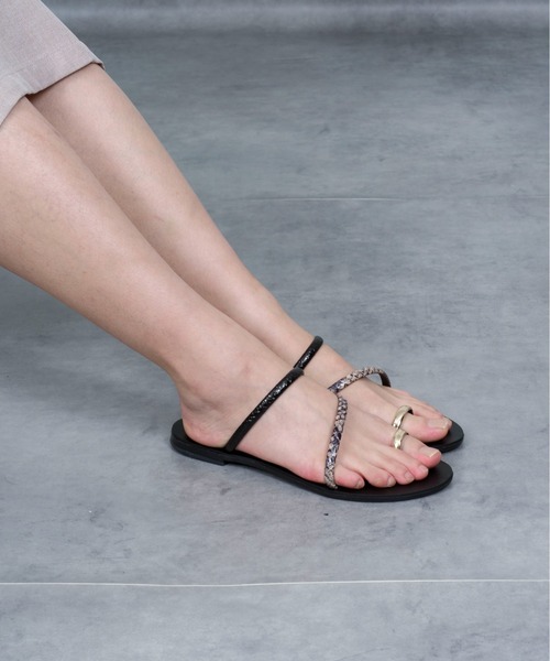 NICOLAS LAINAS】フラット ライントングサンダル
