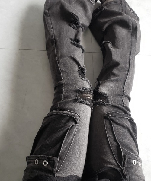 me+em select(ミームセレクト)の「【 2color / 4size 】カーゴデザインヴィンテージライクダメージストレッチフレアデニム / cargo design vintage-like damage stretch flare denim(デニムパンツ・レディース・ブラック/ブルー・SMALL/MEDIUM/LARGE/X-LARGE)」の21枚目の写真