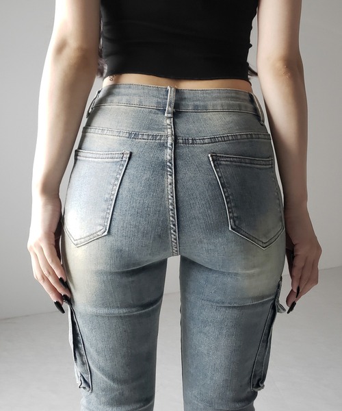 me+em select(ミームセレクト)の「【 2color / 4size 】カーゴデザインヴィンテージライクダメージストレッチフレアデニム / cargo design vintage-like damage stretch flare denim(デニムパンツ・レディース・ブラック/ブルー・SMALL/MEDIUM/LARGE/X-LARGE)」の20枚目の写真