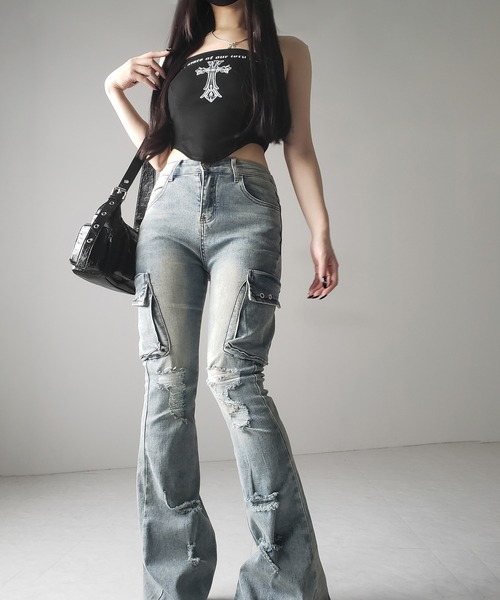 me+em select(ミームセレクト)の「【 2color / 4size 】カーゴデザインヴィンテージライクダメージストレッチフレアデニム / cargo design vintage-like damage stretch flare denim(デニムパンツ・レディース・ブラック/ブルー・SMALL/MEDIUM/LARGE/X-LARGE)」の10枚目の写真