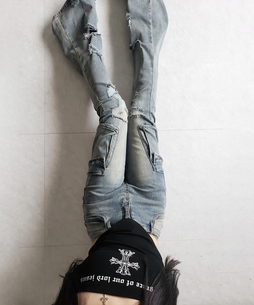 me+em select(ミームセレクト)の「【 2color / 4size 】カーゴデザインヴィンテージライクダメージストレッチフレアデニム / cargo design vintage-like damage stretch flare denim(デニムパンツ・レディース・ブラック/ブルー・SMALL/MEDIUM/LARGE/X-LARGE)」の13枚目の写真