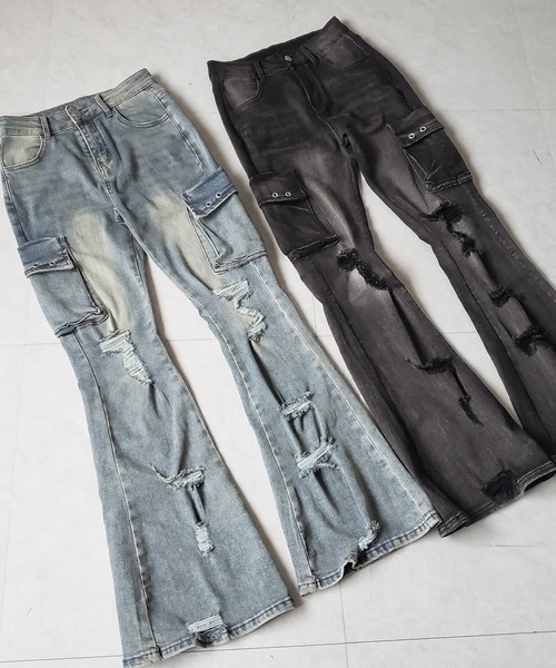 me+em select(ミームセレクト)の「【 2color / 4size 】カーゴデザインヴィンテージライクダメージストレッチフレアデニム / cargo design vintage-like damage stretch flare denim(デニムパンツ・レディース・ブラック/ブルー・SMALL/MEDIUM/LARGE/X-LARGE)」の3枚目の写真